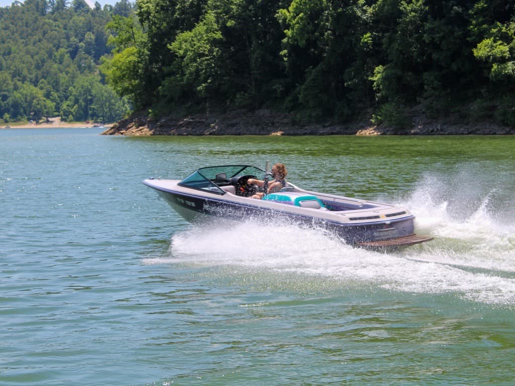 Boat on the lake